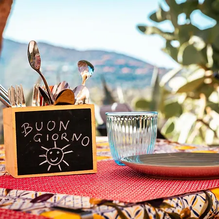 Bed and breakfast Bella Salmagi - Surya Sardinia Holidays & Yoga