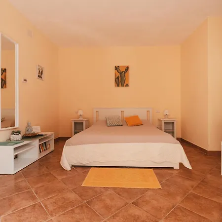 Bella Salmagi - Surya Sardinia Holidays & Yoga Bed & Breakfast