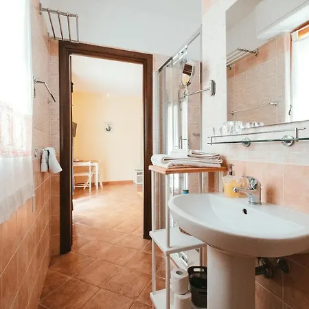 Bella Salmagi - Surya Sardinia Holidays & Yoga Bed & Breakfast *