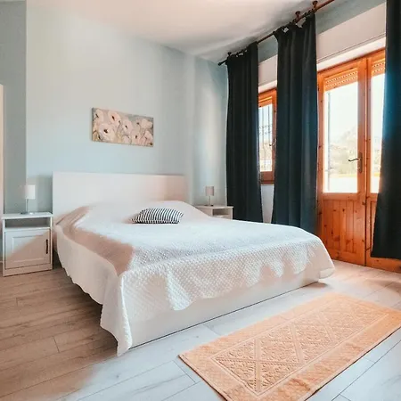 Bella Salmagi - Surya Sardinia Holidays & Yoga Bed & Breakfast *