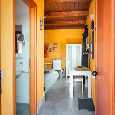 Bella Salmagi - Surya Sardinia Holidays & Yoga לינה וארוחת בוקר
