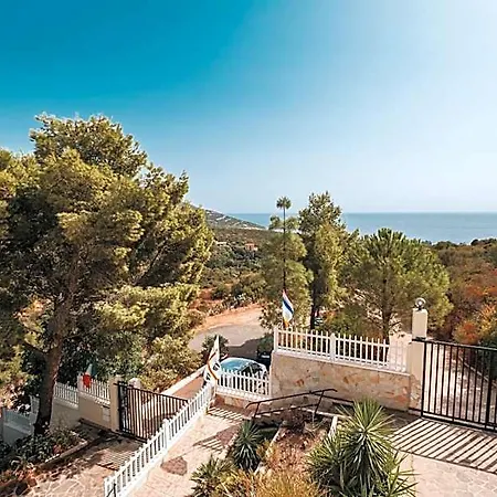 Alojamento de Acomodação e Pequeno-almoço Bella Salmagi - Surya Sardinia Holidays & Yoga 4*