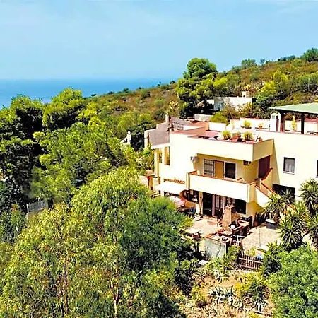 Alojamento de Acomodação e Pequeno-almoço Bella Salmagi - Surya Sardinia Holidays & Yoga Capitana