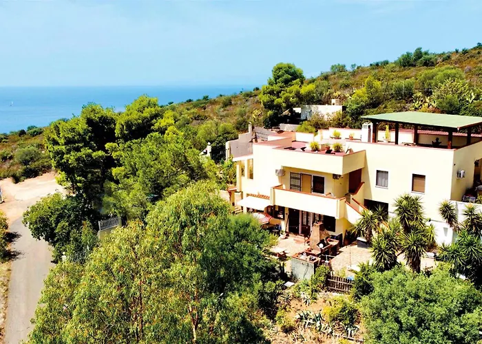 Bella Salmagi - Surya Sardinia Holidays & Yoga 4*
