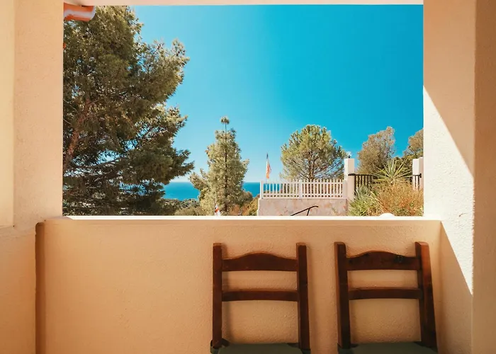 Bella Salmagi - Surya Sardinia Holidays & Yoga Nocleg ze śniadaniem Capitana